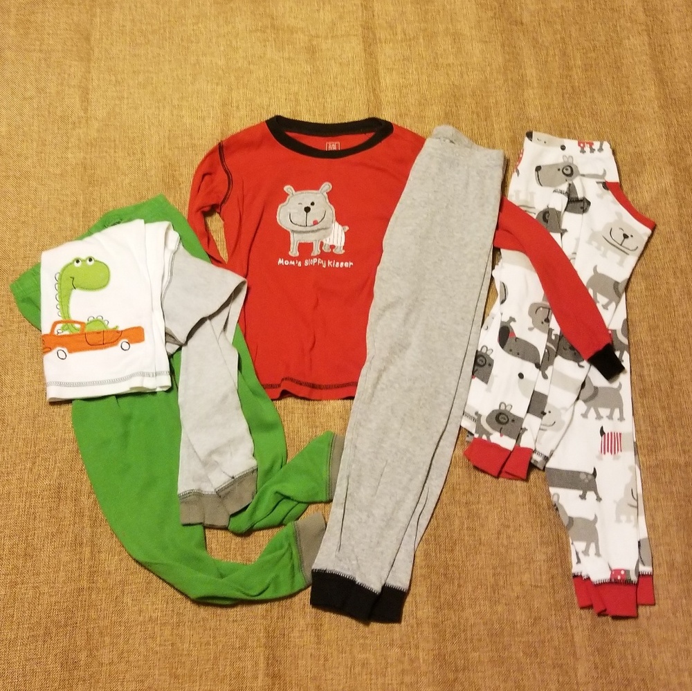 🔵Pjs x 3pair matching gently used 5t